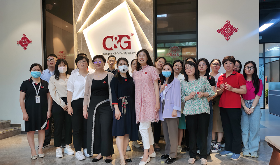 “激發(fā)想象力，釋放創(chuàng)造力”誠格工會開展藝術(shù)培訓活動 暨端午主題活動